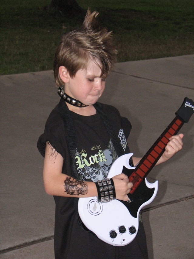 2009/10(October)/Halloween/640x480_20100206 601.JPG